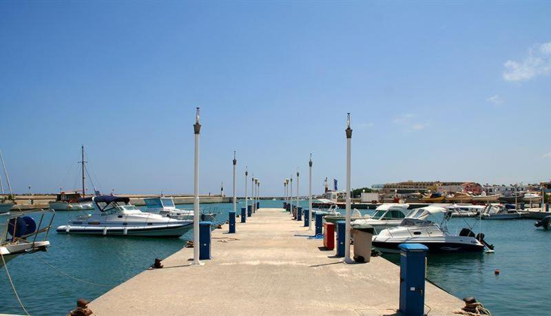 Villa Chrissanthi Sea Гувес Екстериор снимка