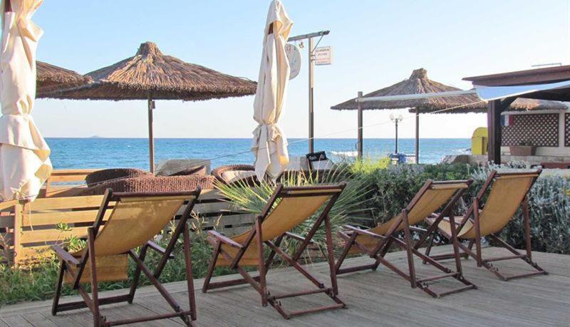 Villa Chrissanthi Sea Гувес Екстериор снимка